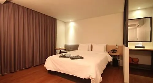 Hotel Muri Busan 2*,